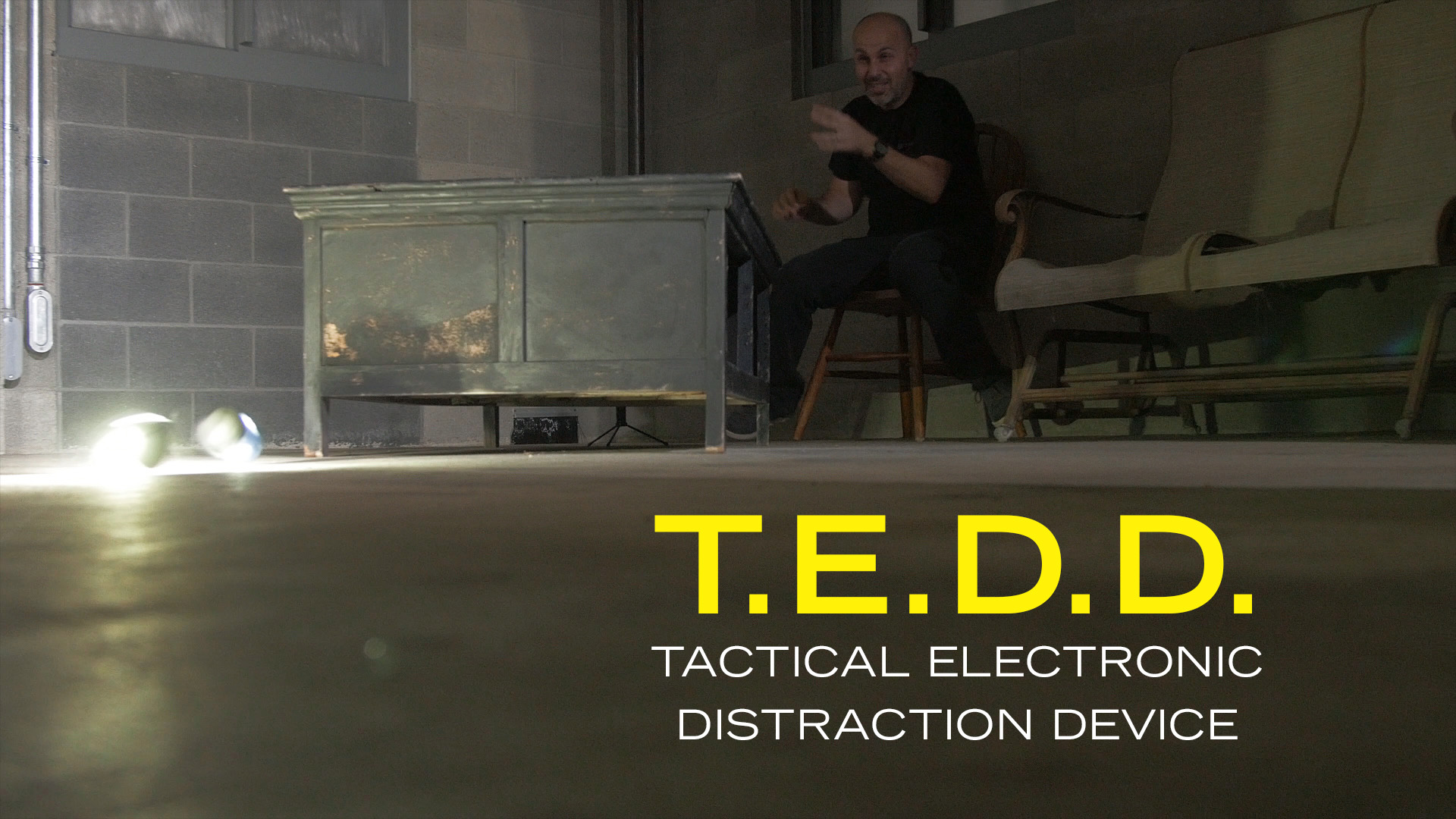 T.E.D.D. (Tactical Electronic Distraction Device) Foxfury Lighting